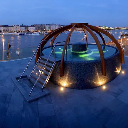 Wellness Retreat With Sauna & Jacuzzi - 1 Min To Opera Apartmán *