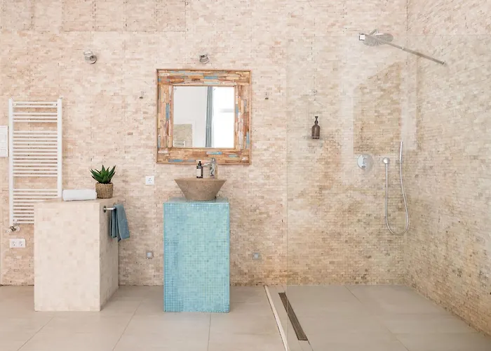 Wellness Retreat With Sauna&jacuzzi - 1 Min To Opera Appartamento Budapest