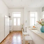 Wellness Retreat With Sauna & Jacuzzi - 1 Min To Opera *